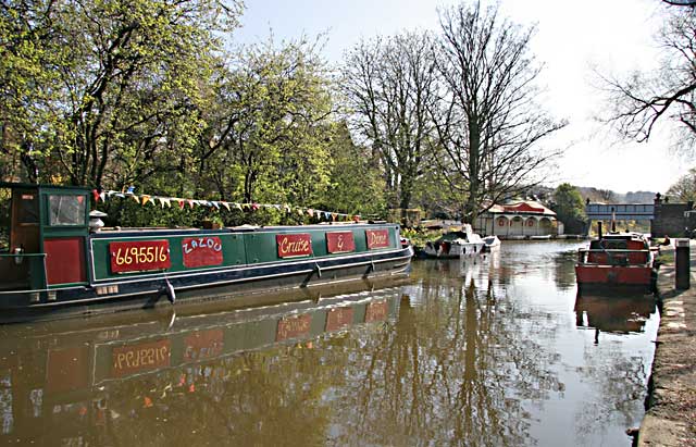 Union Canal  -  Edinburgh Canal Society Boat House at Ashley Terrace