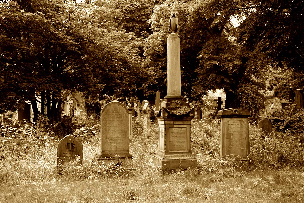 Warriston Cemetery  -  July 2010