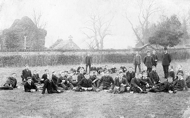 Around Edinburgh  -  49th Edinburgh Boys' Brigade photograph  -  Where was this photogarph taken?