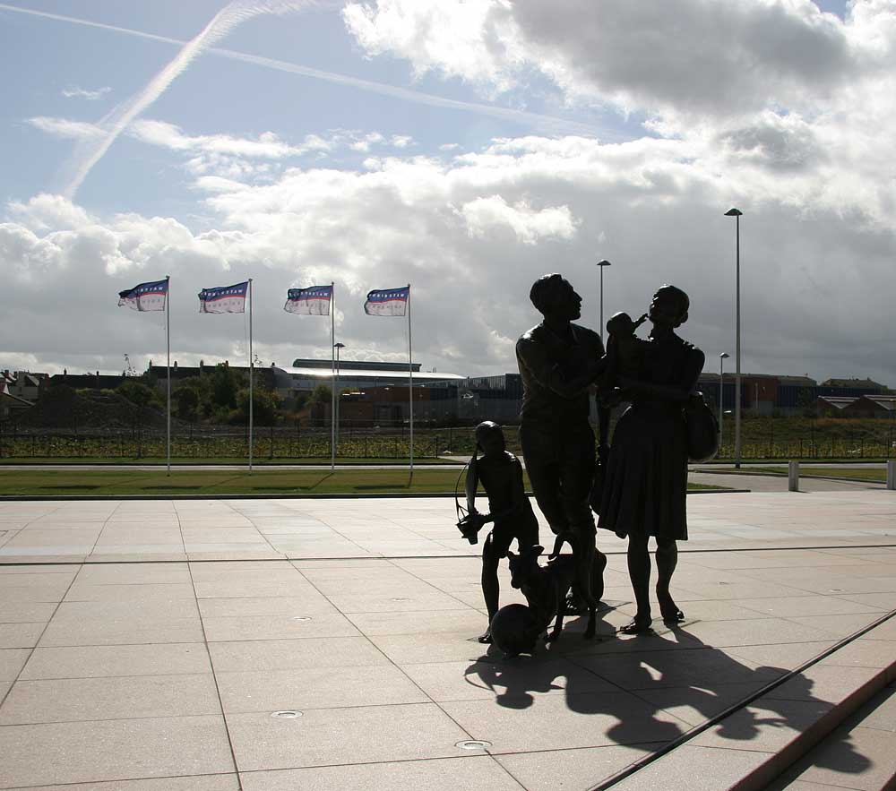 Edinburgh Waterfront  -  The sculpture 'Going to the Beach' in the centre of Saltire Square