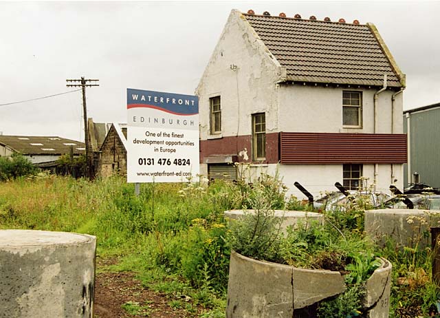 Edinburgh Waterfront  -  Waterfront Sign  -  19 July 2002