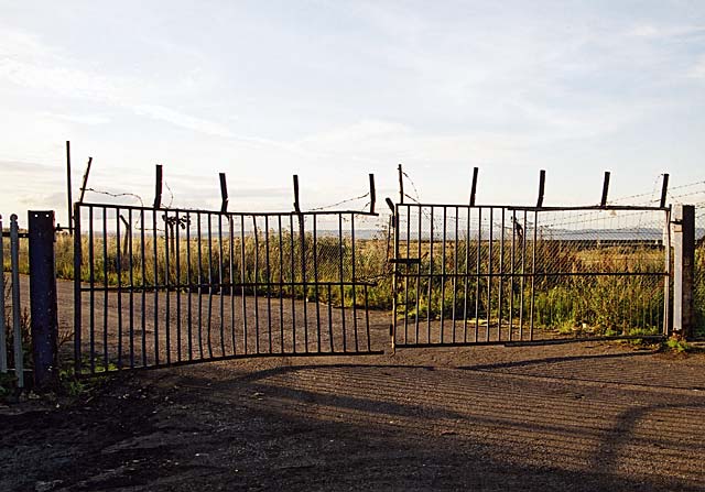 Edinburgh Waterfront  -  Old Gates  -   19 August 2002