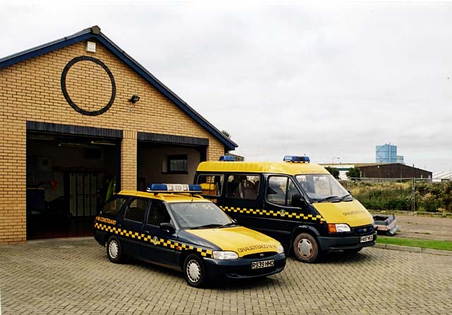 Edinburgh Waterfront  -  Coastguards' vehicles on Middle Pier, Granton  -  25 August 2002