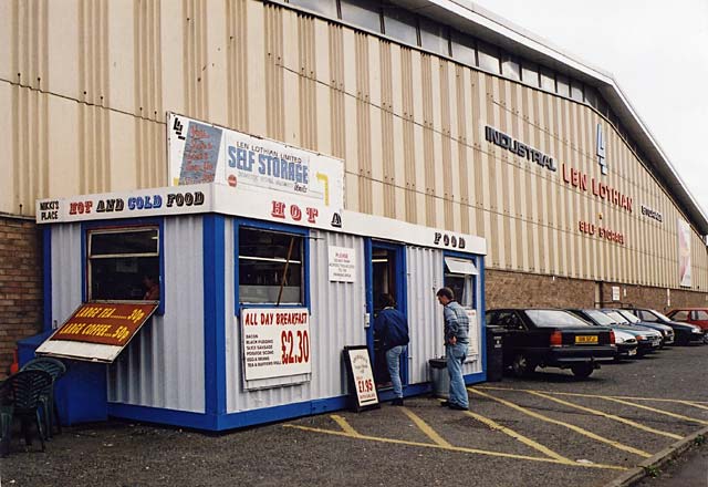 Edinburgh Waterfront  -  Nicki's Place, selling hot and cold food, close to the entrance to Middle Pier, Granton Harbour  -  25 August 2002