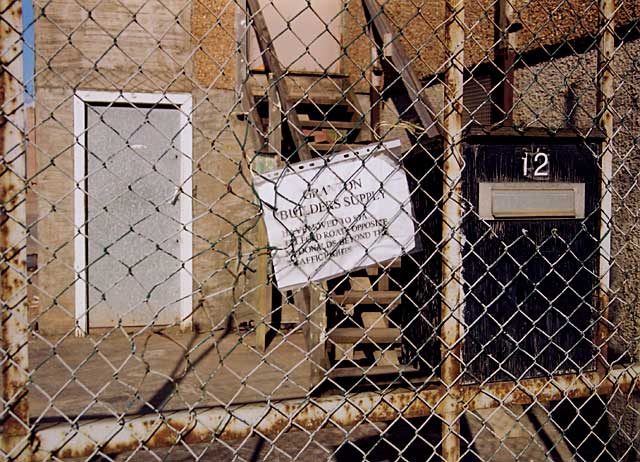 Edinburgh Waterfront - Granton Builders - Gone Away - 6 October 2002