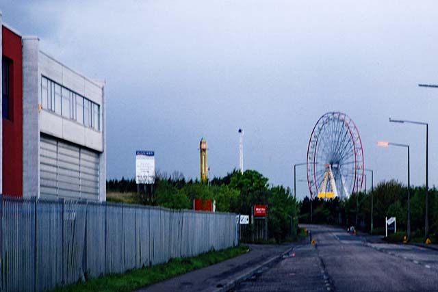 Edinburgh Waterfront  -  View along West Shore Road towards the funfair  -  4 May 2004