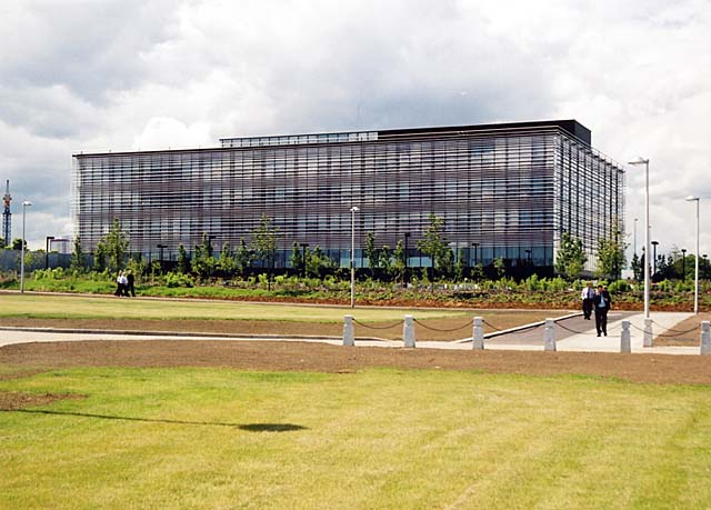 Edinburgh Waterfront  -  Scottish Gas Office  -  The first new building to be created on the Waterfront site -  22 Jine 2004