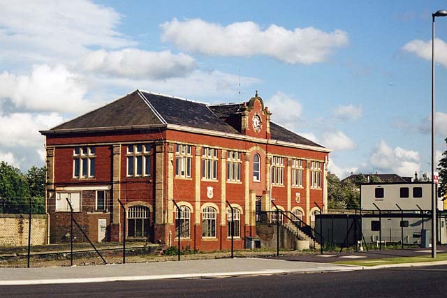 Edinburgh Waterfront  -  Victorian Station Building  -   30 June 2004