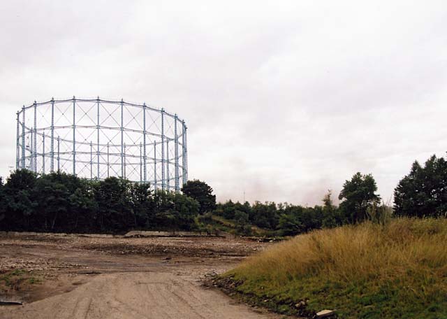 Edinburgh Waterfront  -  Demolition of one of the gasometers by controlled explosion  -  15 August 2004