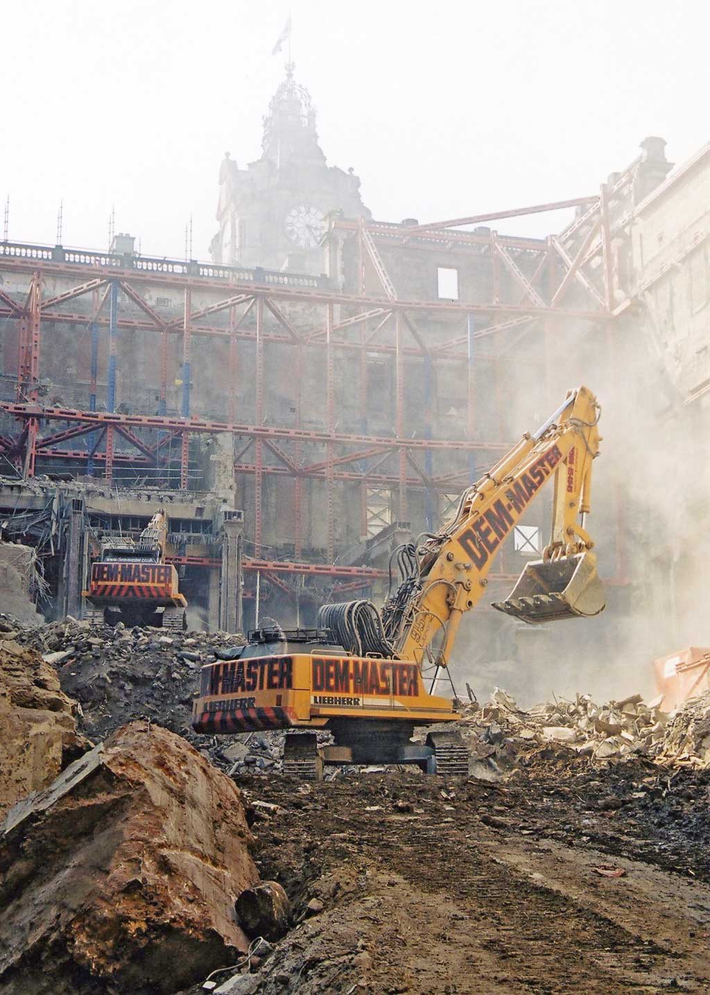 GPO  -  Building work  -  removal of interior walls prior to reconstruction  -  April 2003