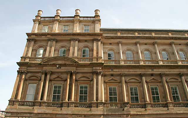 The western wall of the former GPO, facing onto North Bridge  -  August 2007