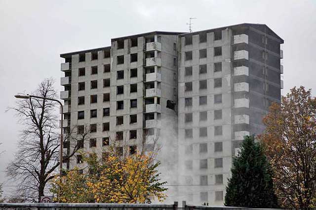 Demolition of Gracemount High Rise Flats, SE Edinburgh, October 2009