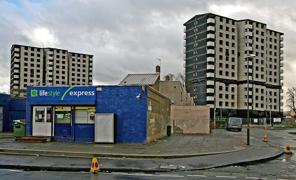 Gracemount High Rise  Flats, SE Edinburgh  -  October 24, 2009 - One day before Demolition