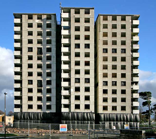 Gracemount High Rise  Flats, SE Edinburgh  -  October 24, 2009 - One day before Demolition