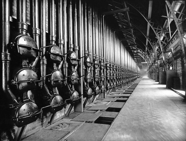 Granton Gas Works , The Retort House  -  1903