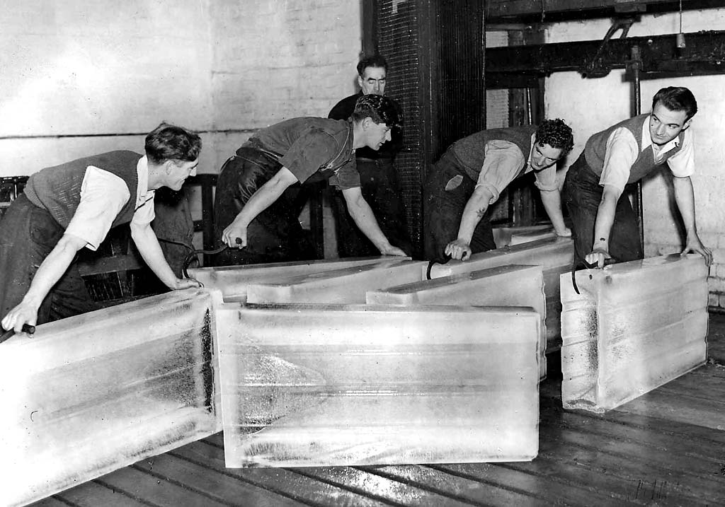 Ice blocks leaving the old Granton Ice Factory  -  pre-1952