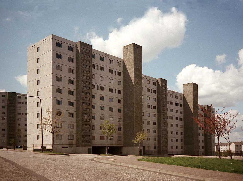 Hermiston Court, Sighthill North  -  Photogarph taken 1987