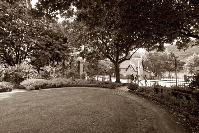 Holyrood Palace  -  Cafe Gardens and Park Keeper's House  -  June 2010