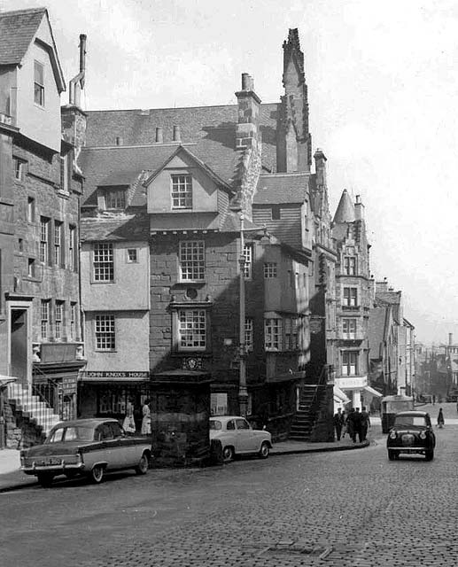 Mardale Crescent, Bruntsfield, Edinburgh - Looking towards Bruntsfield Links - Photo taken around March or April 1960