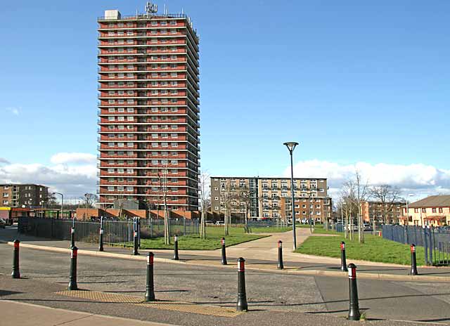 Towerblock at Muirhouse  -  2006