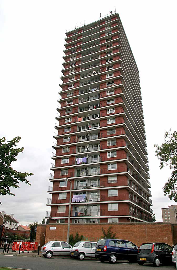 Towerblock at Muirhouse  -  2006