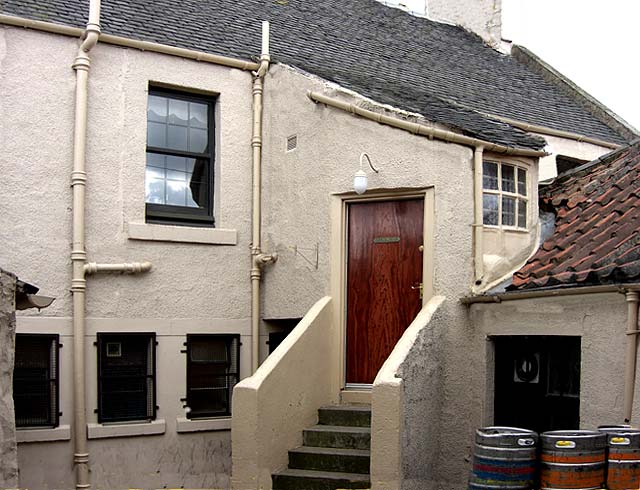 Mechanic Arms, Gilmerton - The back of the pub - 2010