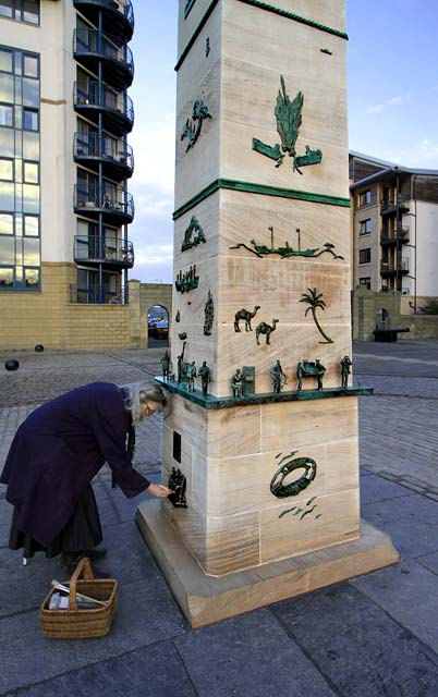 Merchant Navy Memorial, The Shore, Tower Place -  November 2010