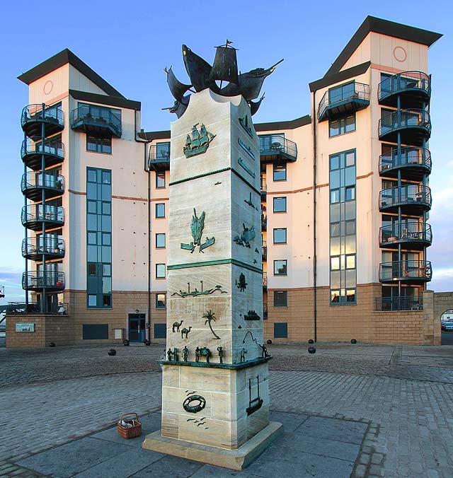 Merchant Navy Memorial, The Shore, Tower Place -  November 2010