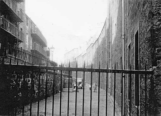 Dumbiedykes Survey Photograph - 1959  -  Prince Albert Buildings  -  Frontage