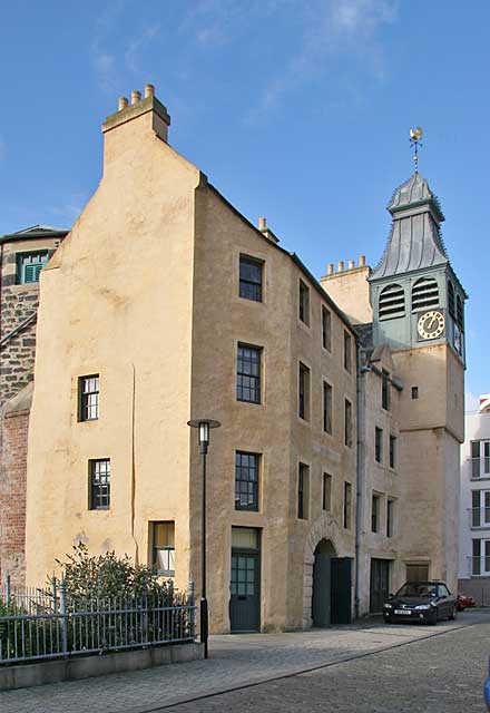 View of Leith Primary School from Duncan Place, Leith Links  -  October 2007