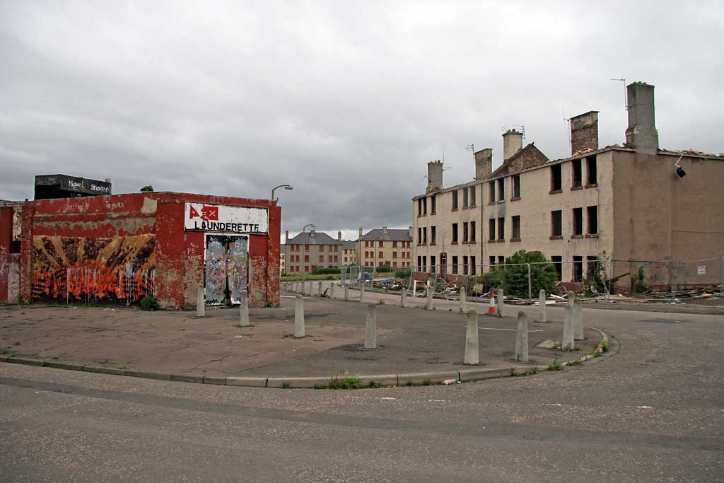 Rex Launderette and Wauchope Crescent  -  2007