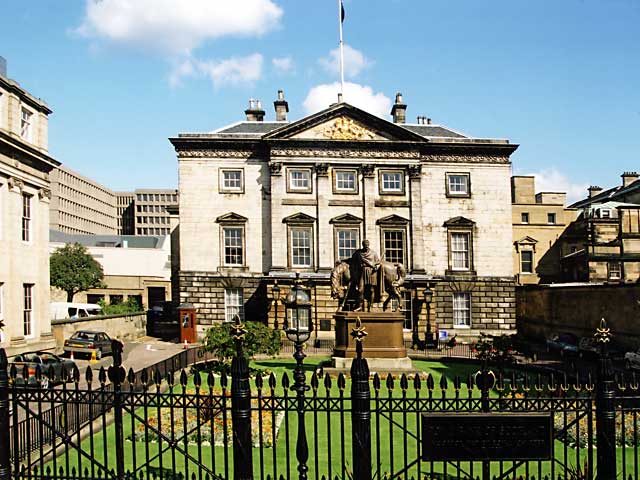 Head Office of Royal Bank of Scotland, 36 S Andrew Square  -  Photographed August 2002