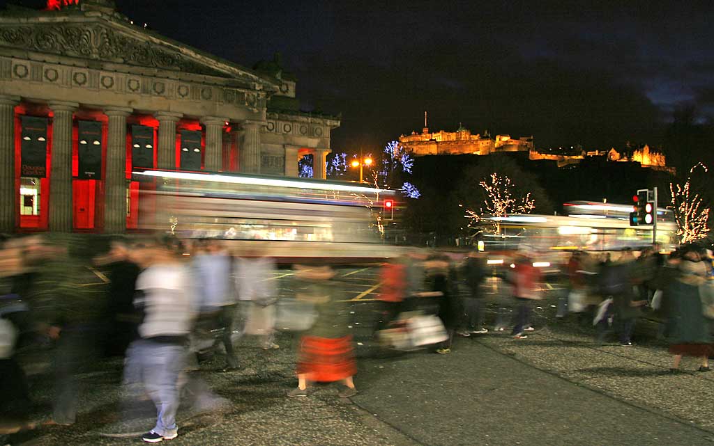 The Royal Scottish Academy, Edinburgh Castle and shoppers in Princes Street