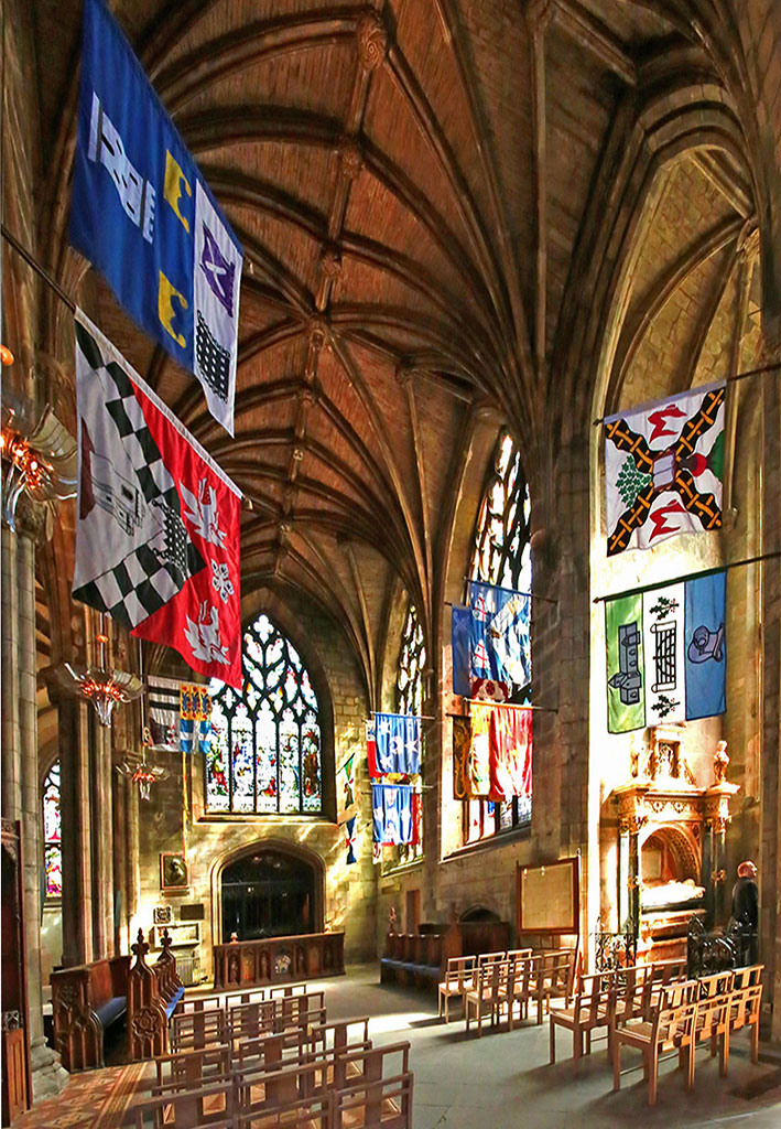 St Giles' Church, Edinburgh  -  SE corner of the church, looking east