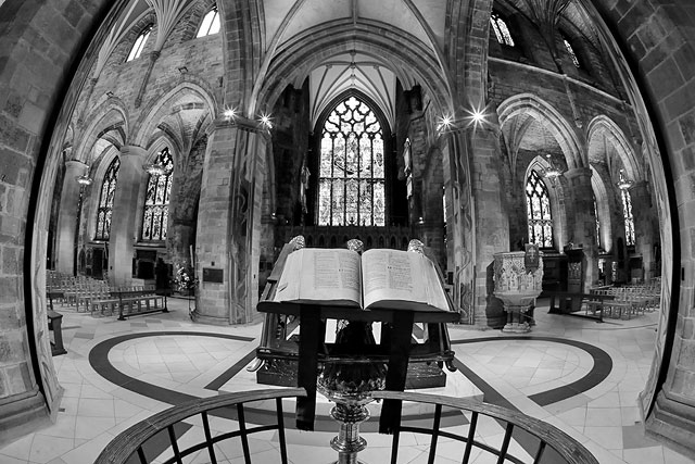 St Giles Caathedral  -  Looking North