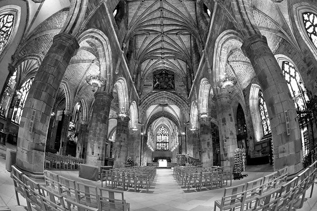 St Giles Caathedral  -  Looking West