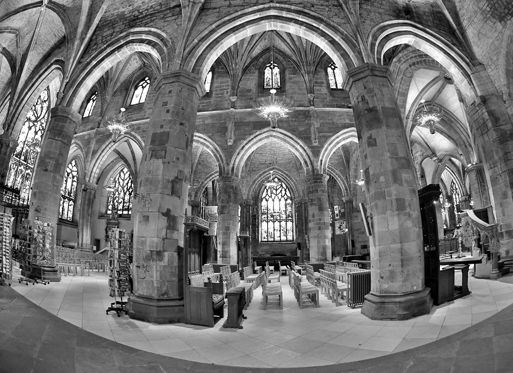 St Giles Caathedral  -  Looking South