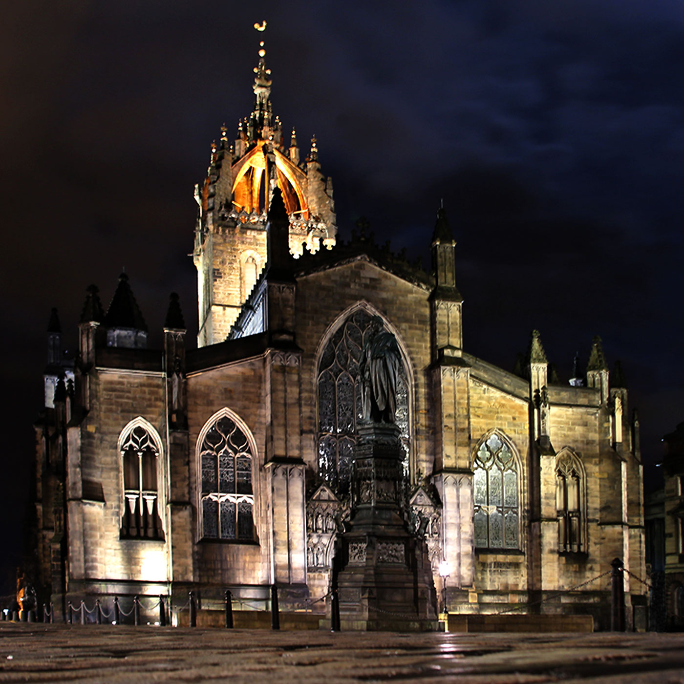 St Giles Church, High Street, Edinburgh  -  Wet Weather, January 2014