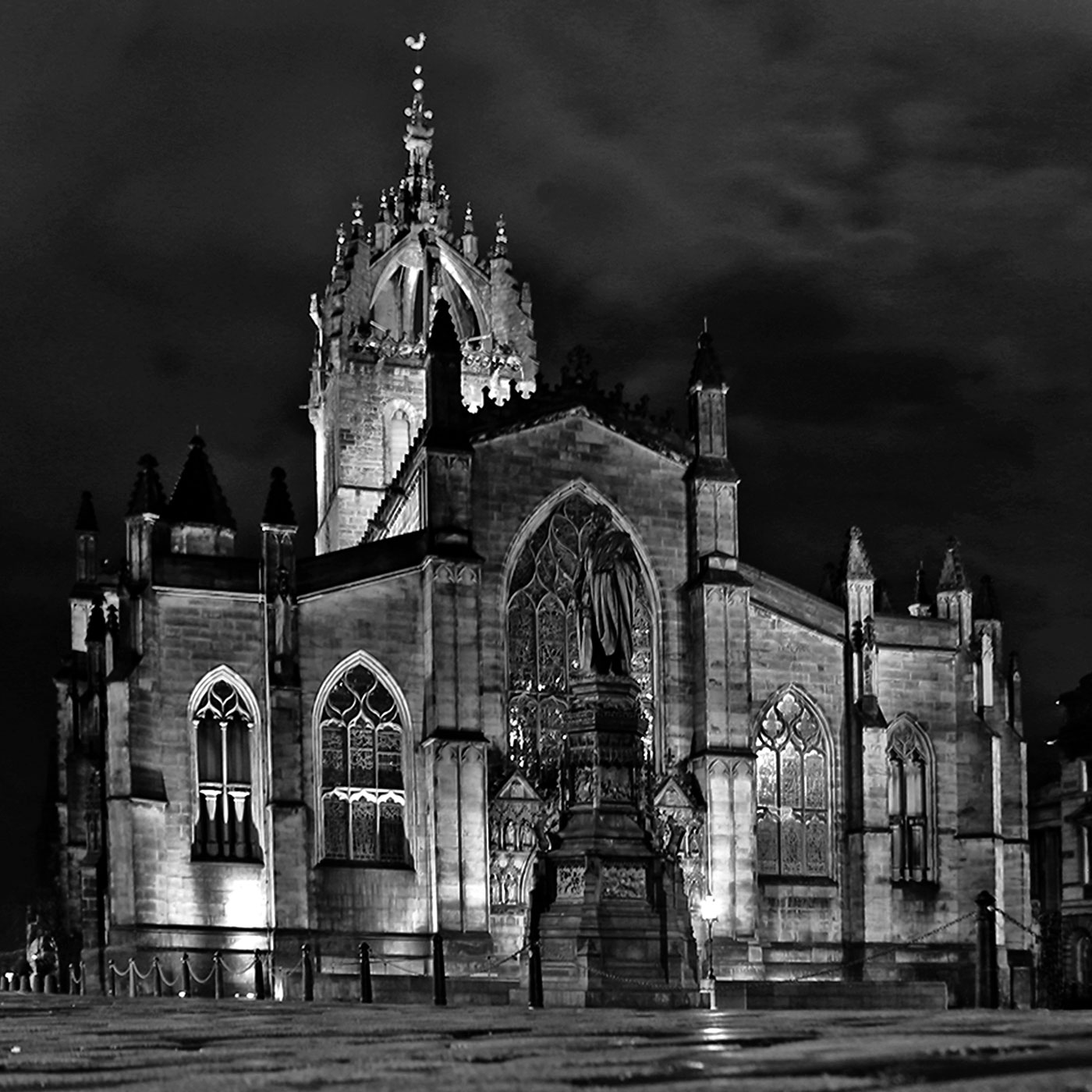 St Giles Church, High Street, Edinburgh  -  Wet Weather, January 2014St Giles Church, HIgh Street, Edinburgh  -  Wet Weather, January 2014