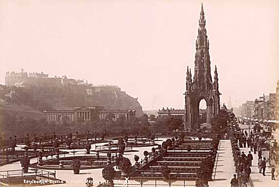 The Scott Monument in Princes Street  -  Photo by Alex A  Inglis