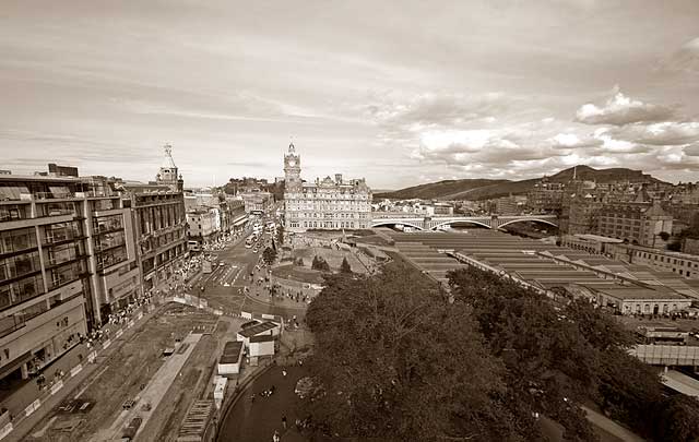 View from the Scott Monument, looking east  -  August 2009