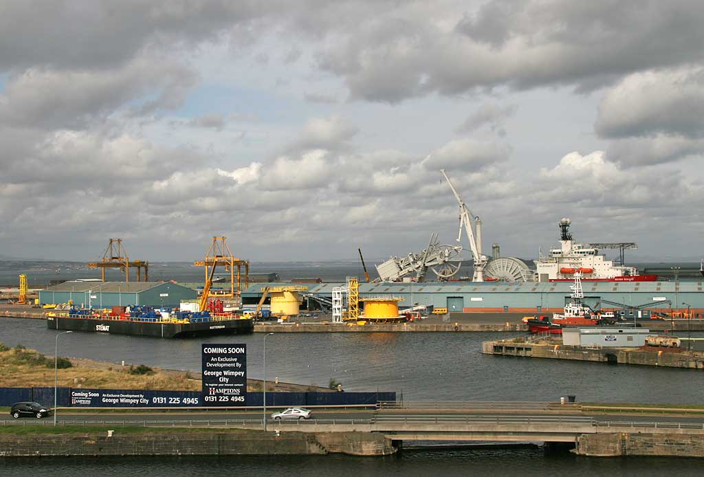 View from the roof of Scottish Government Office  -  September 2007