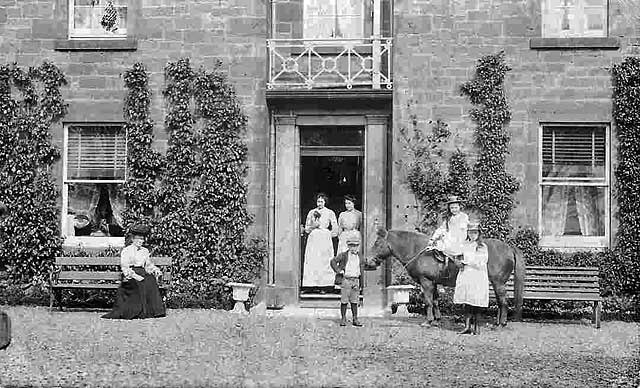 South Bank House, off Portobello Road  -  formerly on land bellonging to Craigentinny House  -  photograph around 1910