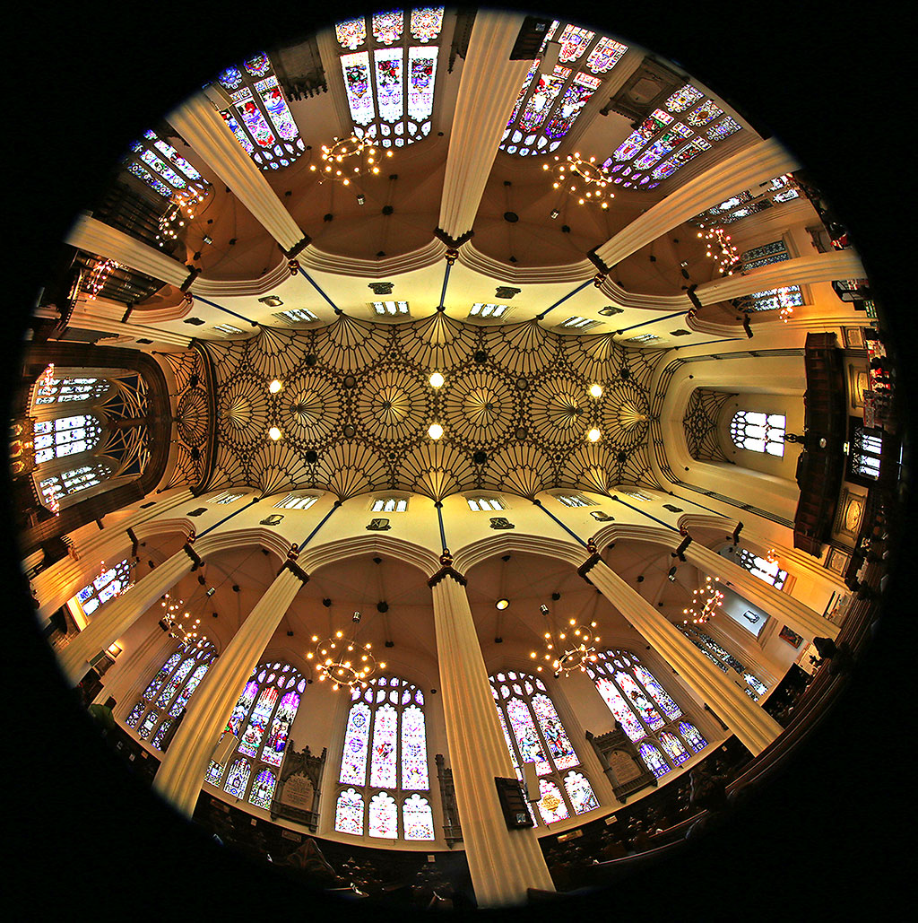 St John's Church, Edinburgh West End, looking forward  -  Photo taken with a fisheye lens  -  November 2014