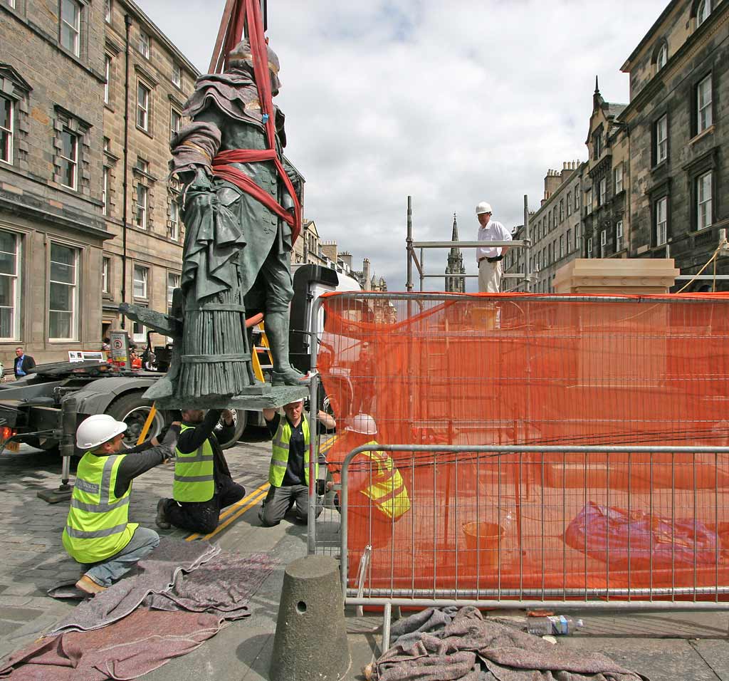 Installation of Statue of Adam Smith, beside the Mercat Cross in the Royal Mile  -  June 30, 2008