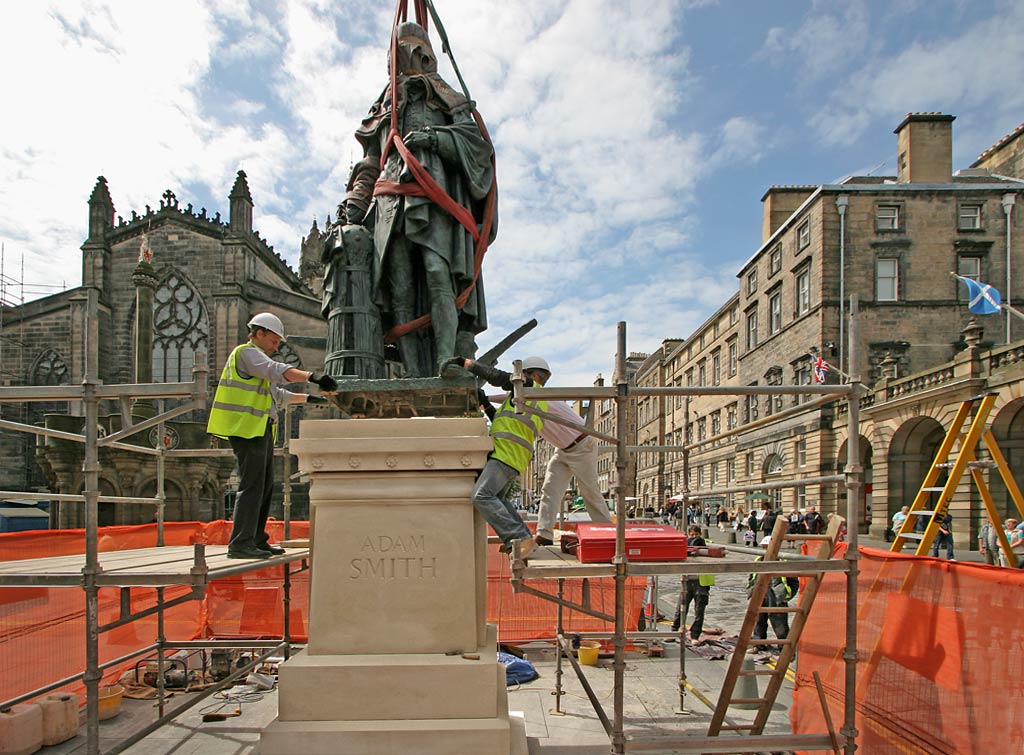 Installation of Statue of Adam Smith, beside the Mercat Cross in the Royal Mile  -  June 30, 2008