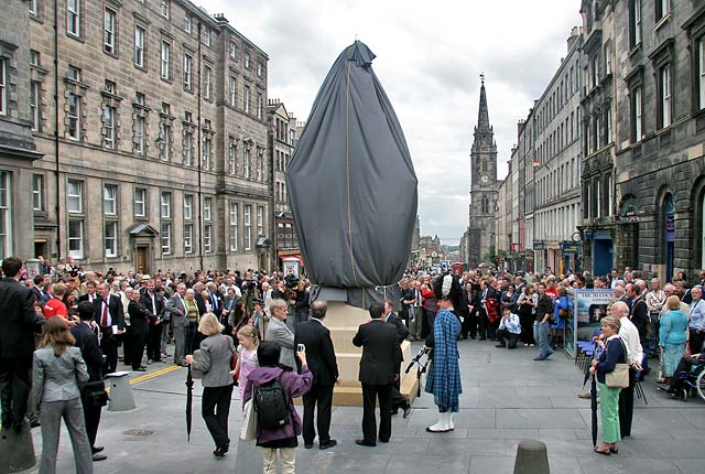 Unveiling of Statue of Adam Smith, beside the Mercat Cross in the Royal Mile  -  July 4, 2008