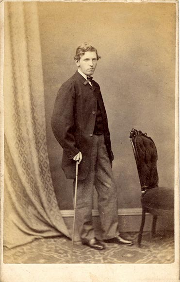 Carte de Visitet from the studio of James de Maus, Edinburgh and Moffat