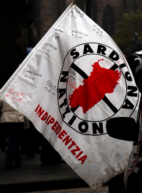 Photos taken in Edinburgh on voting day in the  Scottish Indepemdence Referendum on 18 September 2014  -  Sardinian Flag