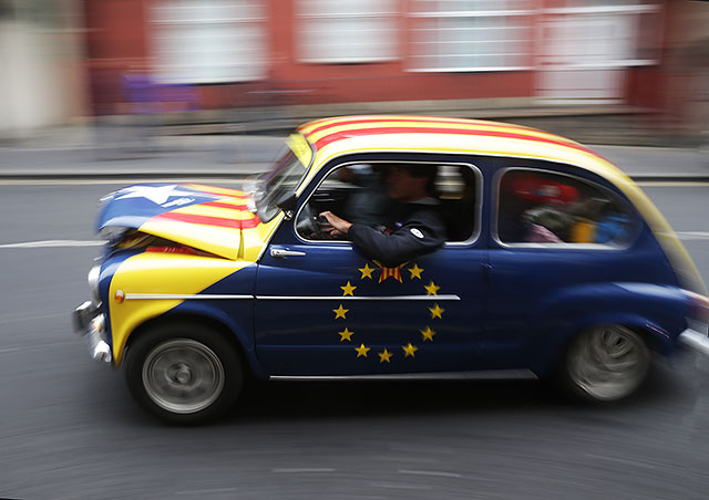 Photos taken in Edinburgh on voting day in the  Scottish Indepemdence Referendum on 18 September 2014  -  Visitors from Catalonia